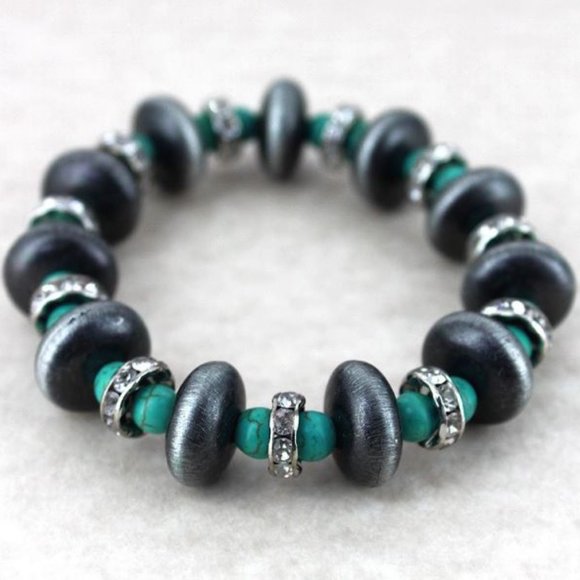 Jewelry - Navajo Pearl Crystal Turquoise Bracelet